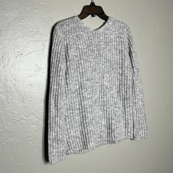 Love Tree Gray Ribbed V-Neck Sweater - Picture 5 of 5